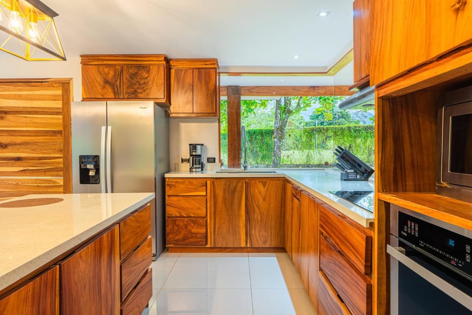 Kitchen or kitchenette, dishwasher