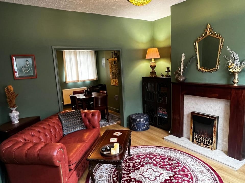 Robin’s Hollow: 2BD Home Near Wrexham AFC House in Wrexham