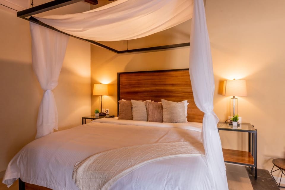 Casa Victoria Malecón - Adults Only Bed and Breakfast in Puerto Vallarta