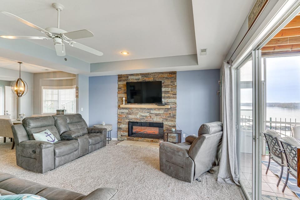 Pool Access at Waterfront Lake Ozarks Rental! House in Lake of the Ozarks