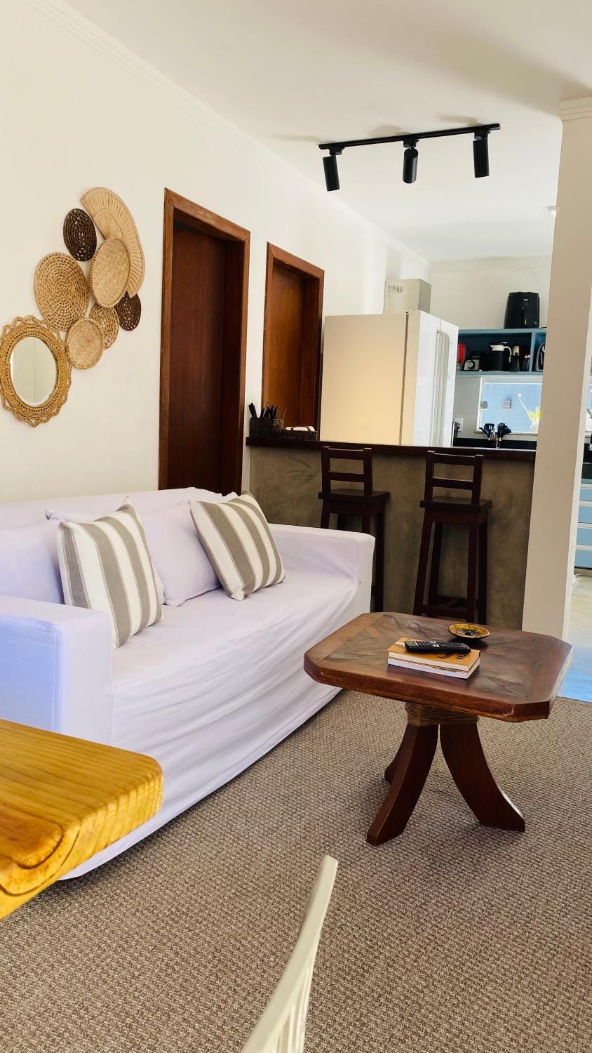 Kitchen or kitchenette, Living room, Seating area
