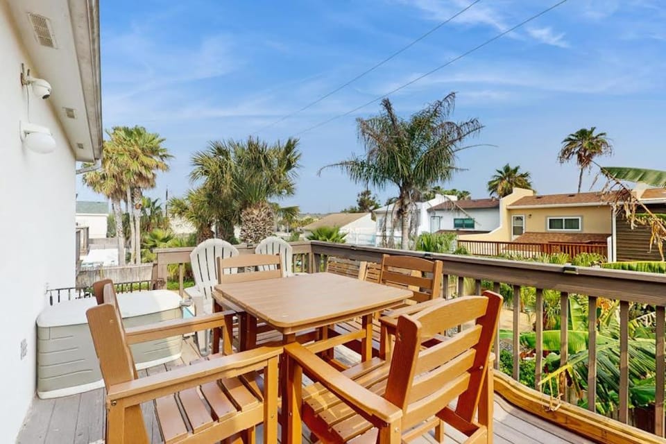 Dancing Turtle Cay Apartment in South Padre Island