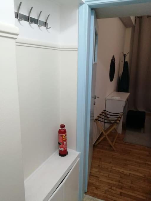 8' από Μετρό,Ντυνάν,Παίδων,Λαϊκό Apartment in Athens