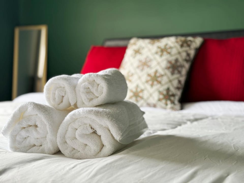 Evansville Holiday House Apartment in Evansville