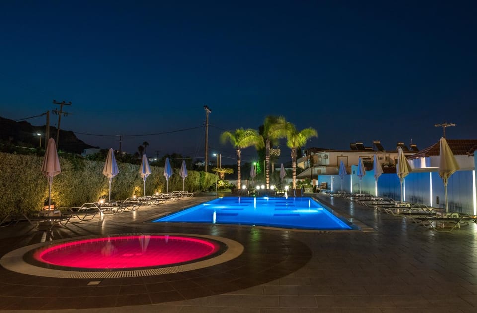 Pool view, Swimming pool