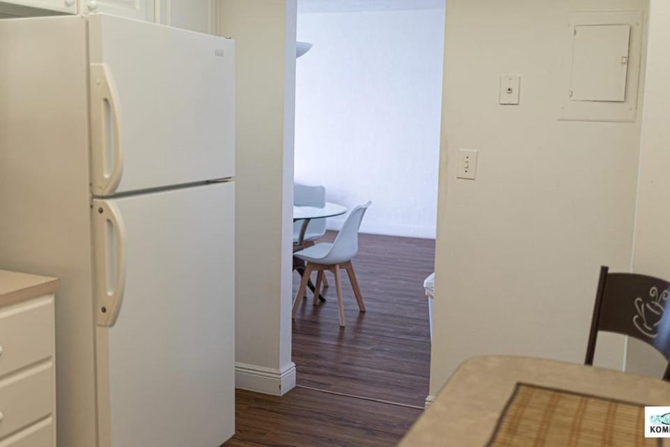 Komffy Apt w/2 Queen Beds & Canal View at Tides House in Hollywood Beach