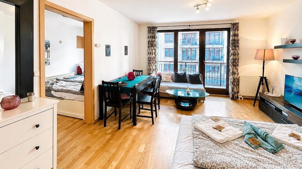 Living room, Photo of the whole room, Seating area