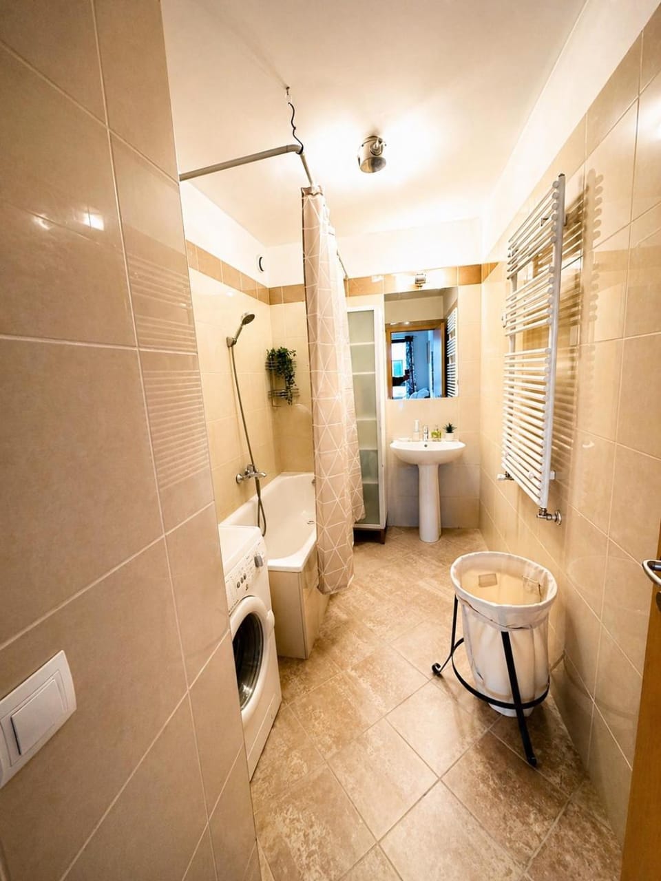 Shower, Bathroom, washing machine, dryer