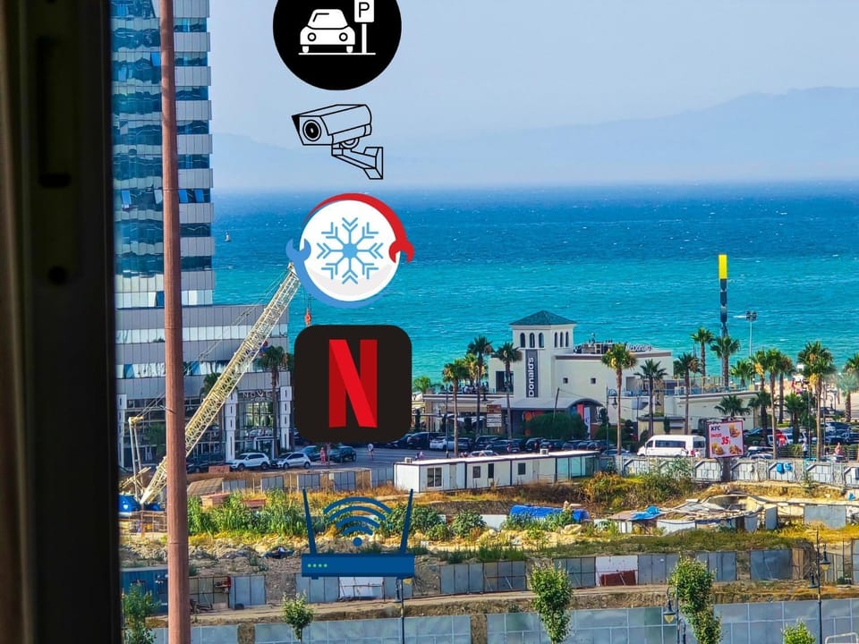 View (from property/room), Garden view, Landmark view, Sea view, Street view
