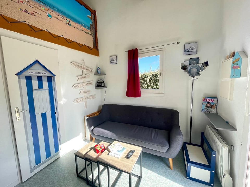 Maisonnette 4 pers. à 300m de la Plage avec Piscine, Tennis et WIFI - FR-1-231-321 House in Pays de la Loire