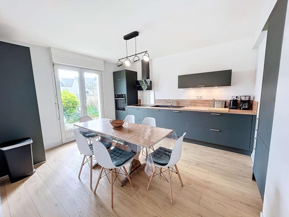 Maison à 500m de la plage avec jardin, 4 chambres, Wi-Fi et parking - 8 couchages - FR-1-361-539 House in Saint-Pair-sur-Mer