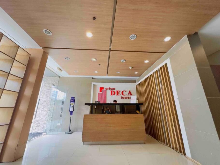 Lobby or reception, Lobby or reception
