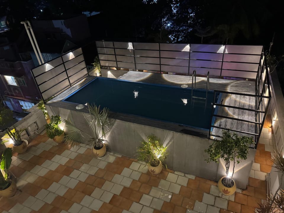 Balcony/Terrace, Pool view, Swimming pool