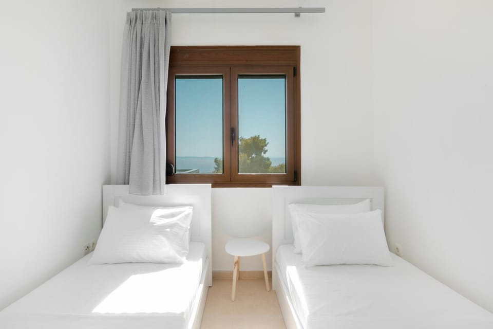 View (from property/room), Bedroom, Sea view, Inner courtyard view