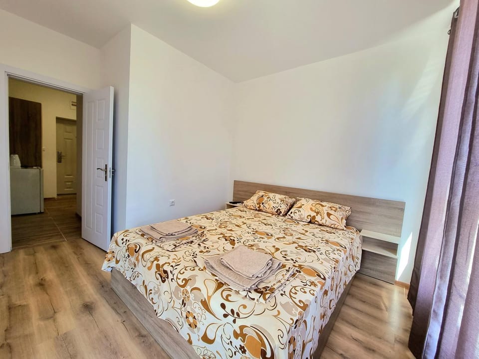 Sunny Breeze Apartment in Burgas Province