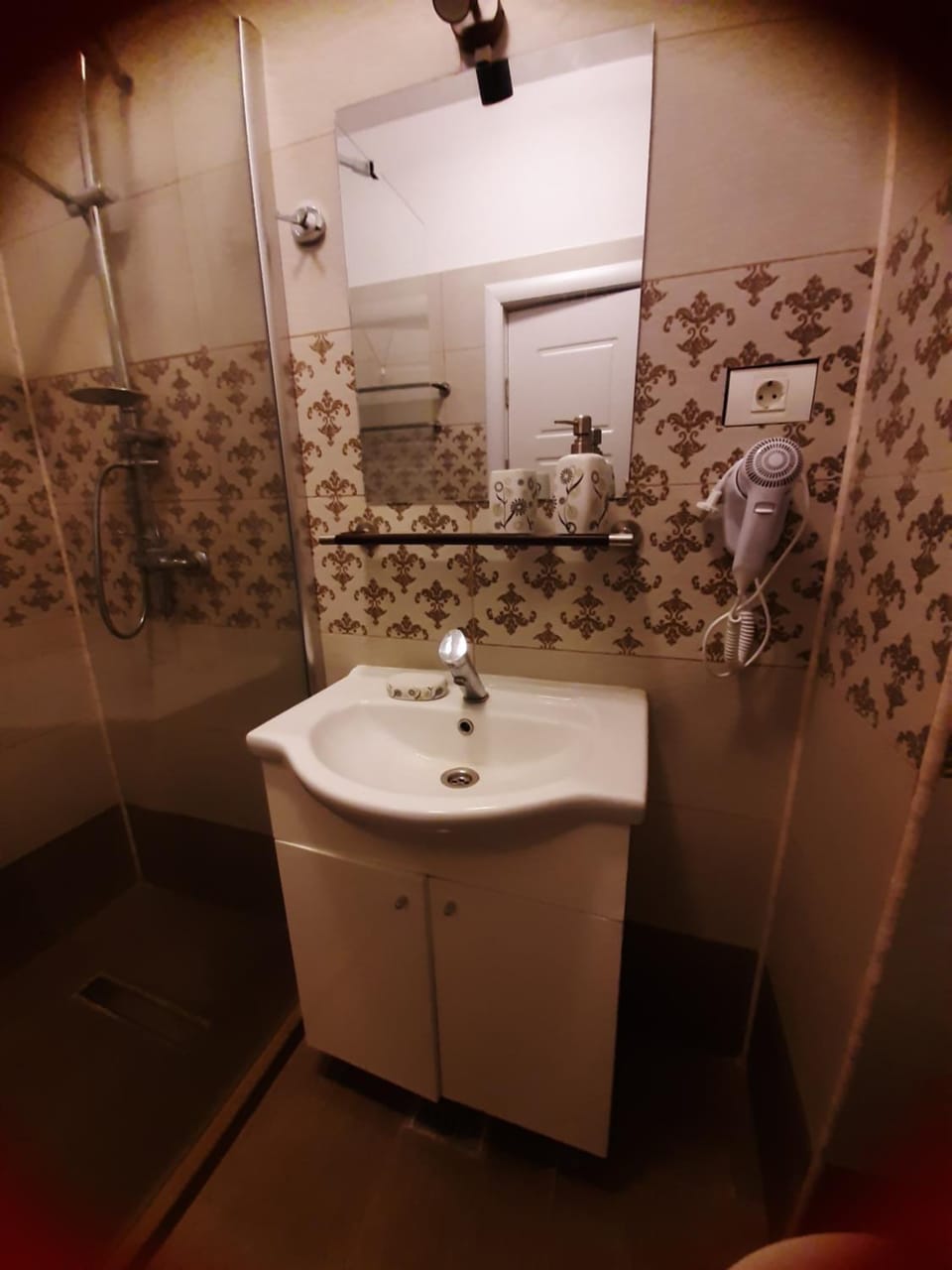 White Pearl Apartment in Constanța County