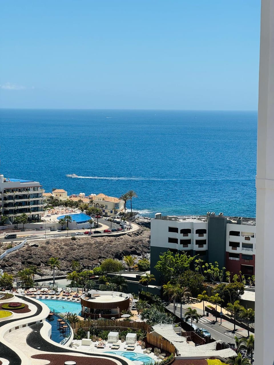 View (from property/room), City view, Landmark view, Sea view, Street view