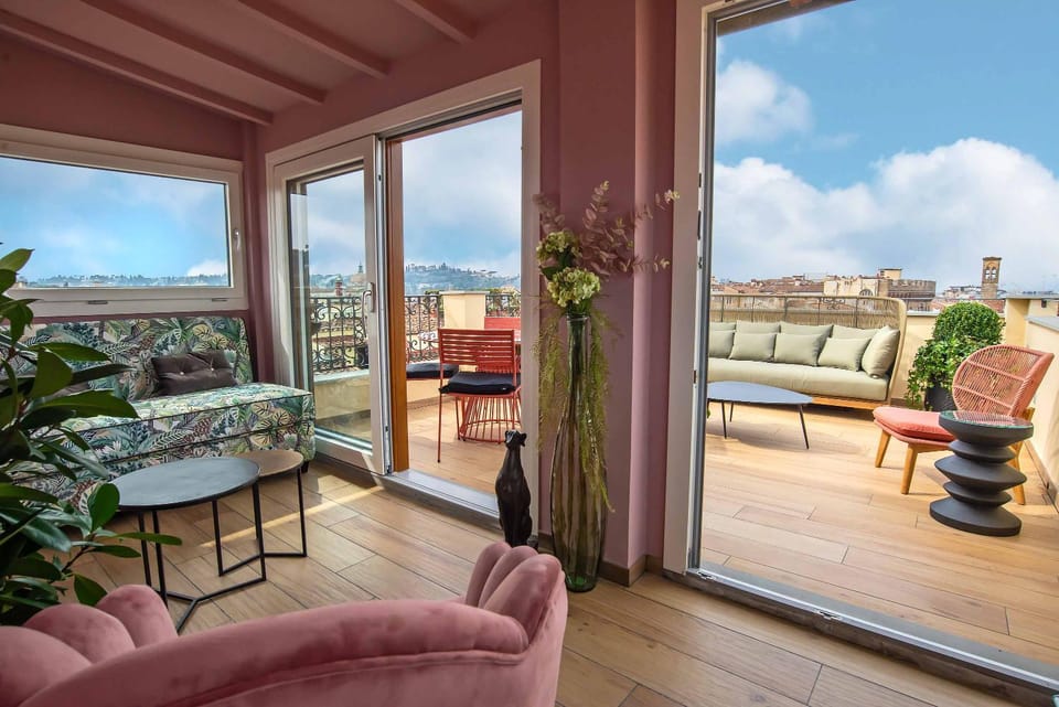 Patio, View (from property/room), Balcony/Terrace, Living room, Seating area, Dining area