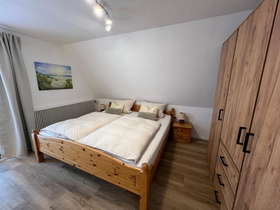 Bed, Bedroom, wardrobe