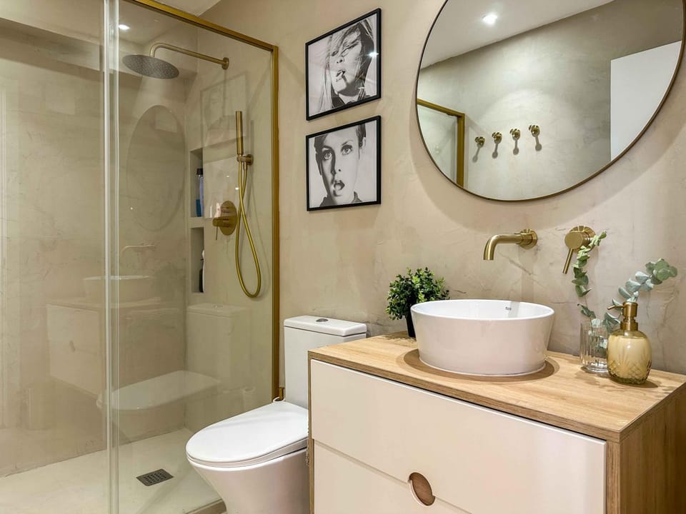 Shower, Bathroom