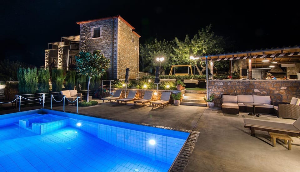 Property building, Pool view, Swimming pool