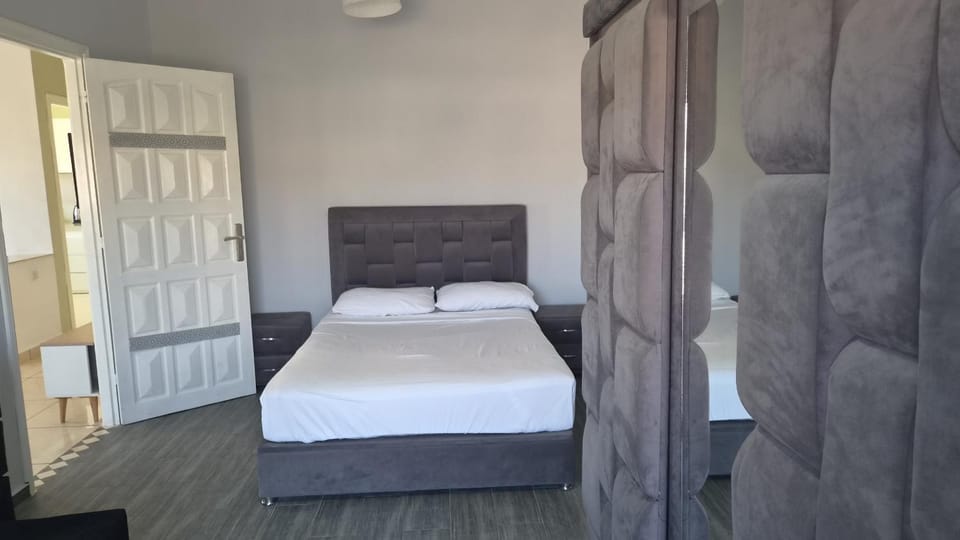 Bed, Bedroom, wardrobe