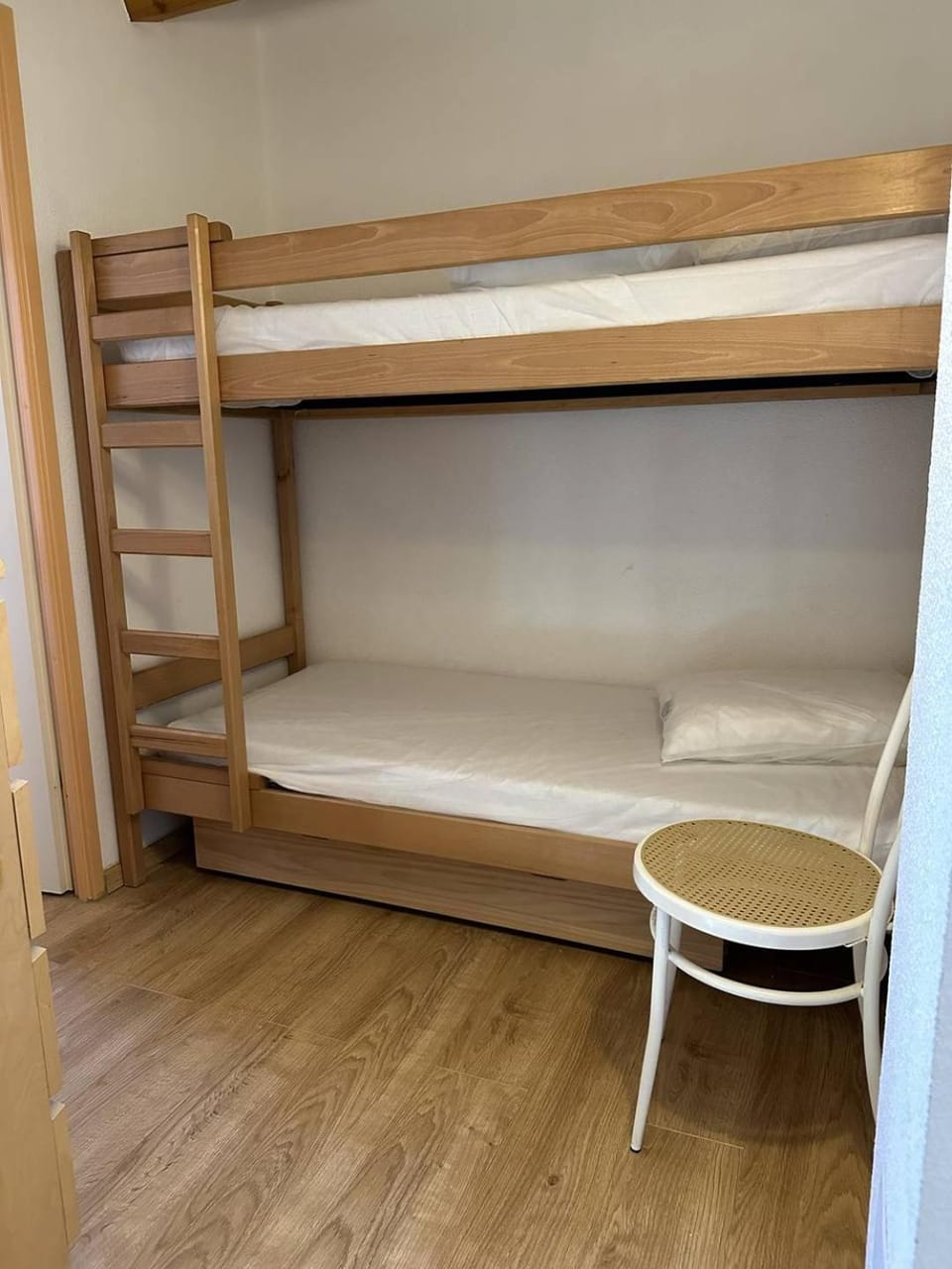 Bed, Bedroom, bunk bed