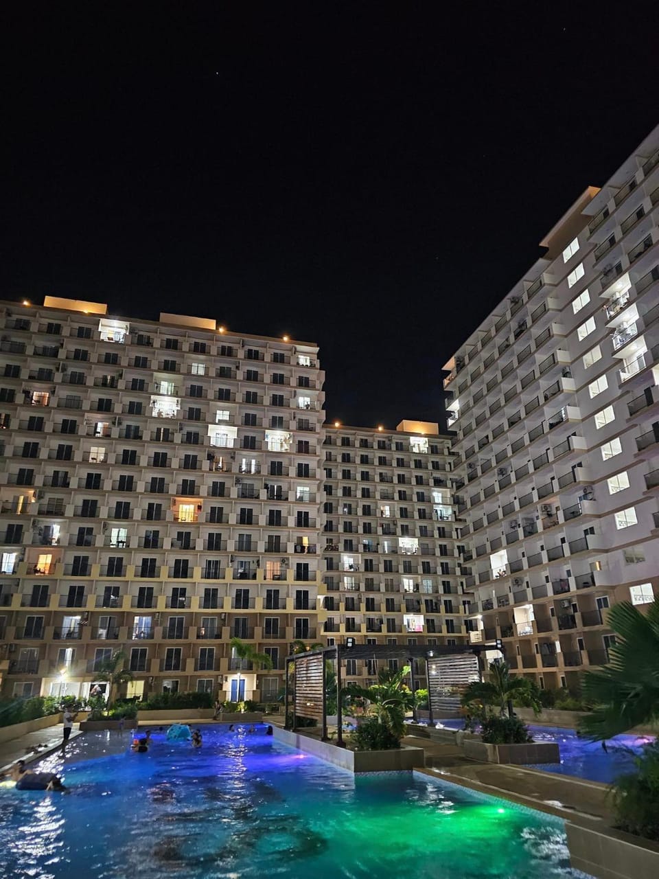 Swimming pool, Swimming pool