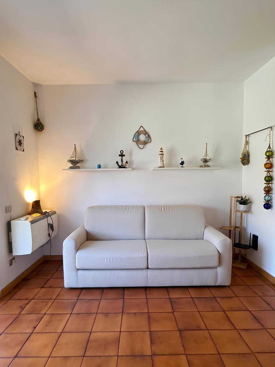 Living room, Photo of the whole room, Dining area