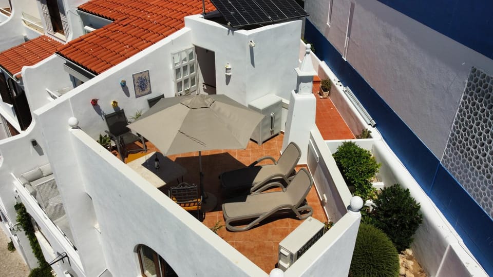 Bird's eye view, View (from property/room), Balcony/Terrace, Sea view, sunbed