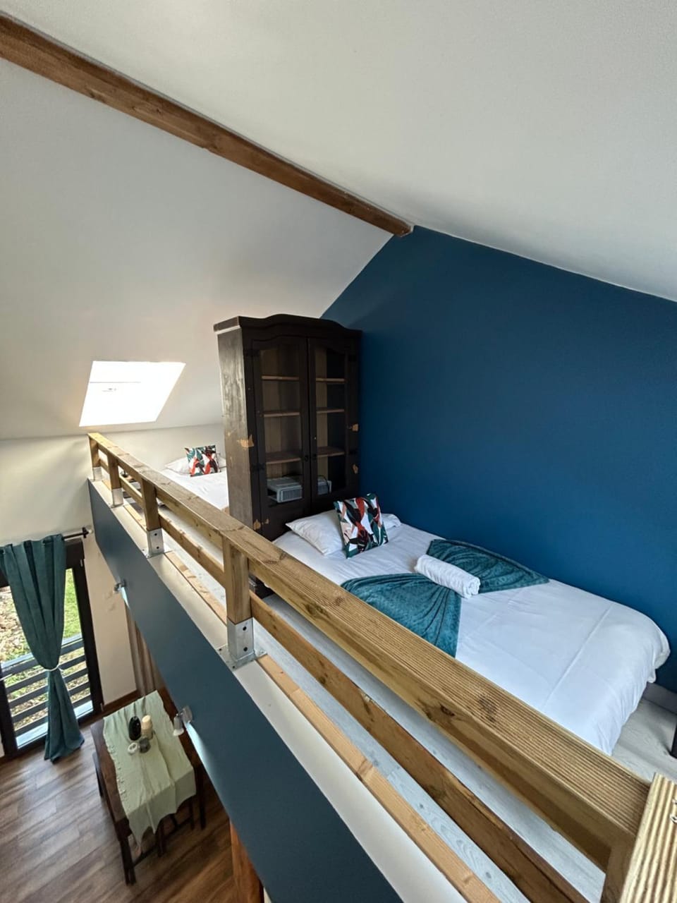 Photo of the whole room