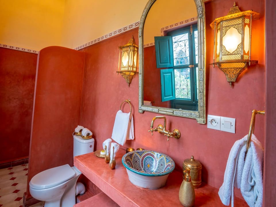 Toilet, Bathroom