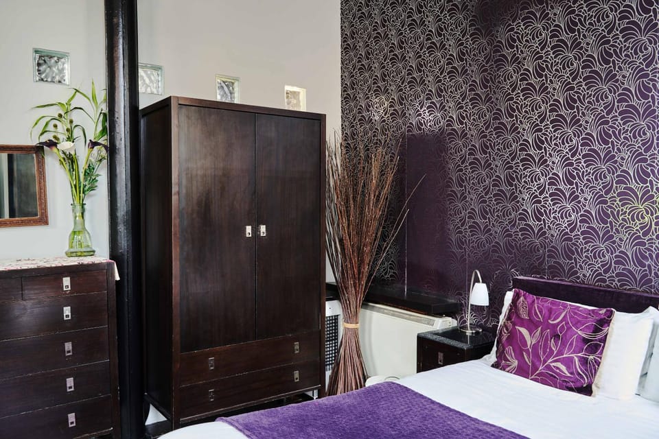 Bed, Bedroom, wardrobe