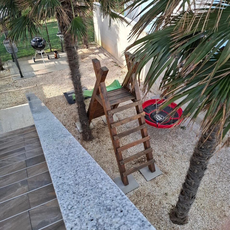Palm tree apartment 2 Apartment in Zadar County