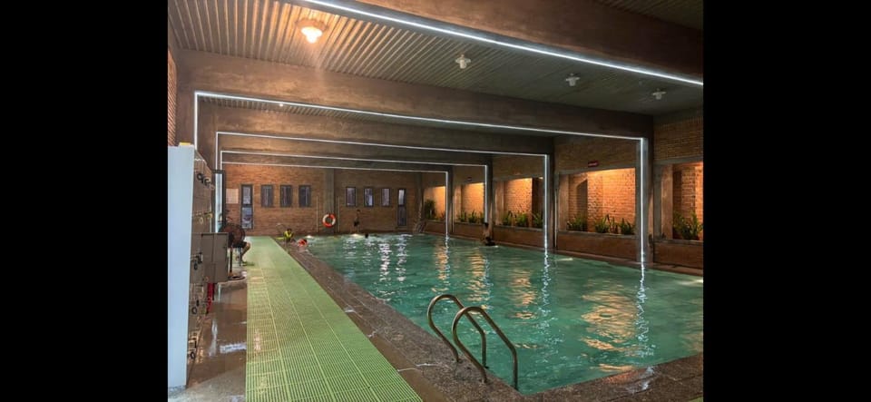 Swimming pool, Swimming pool