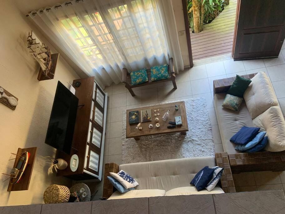 Casa Oceano perto da praia e completa com churrasqueira e piscina House in São Sebastião