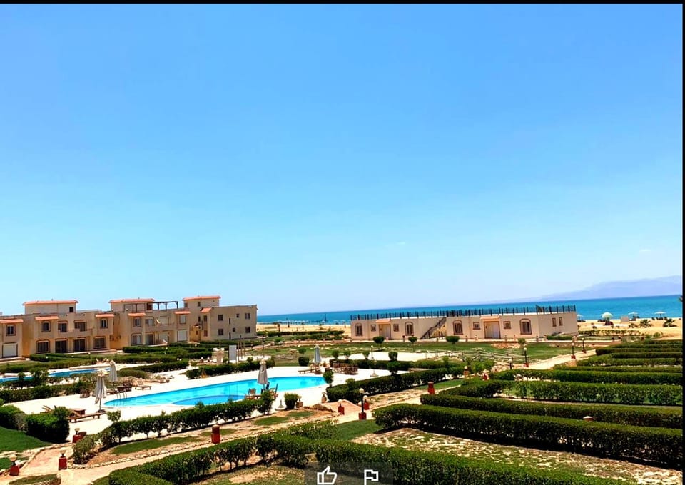 Beach & Pool View Chalet - Ras Sedr Apartment in South Sinai Governorate