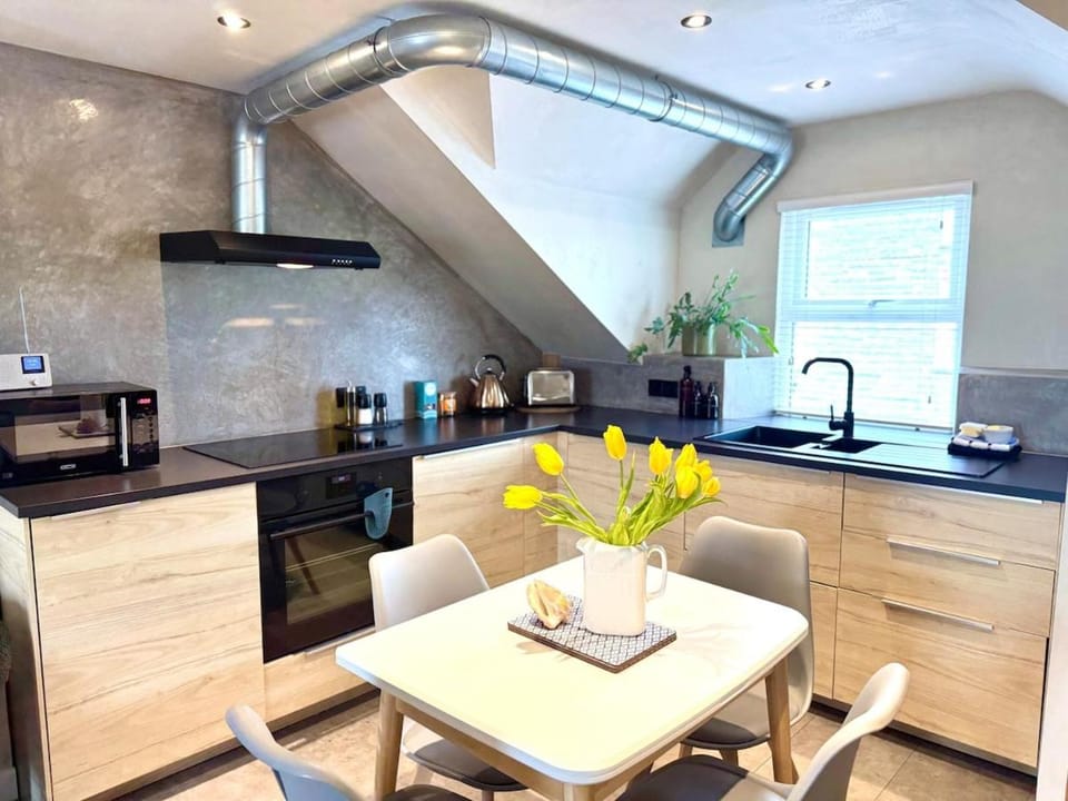 Palms 2 Private Garden Parking Central Newquay Apartment in Newquay