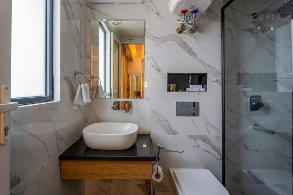 Bathroom, towels