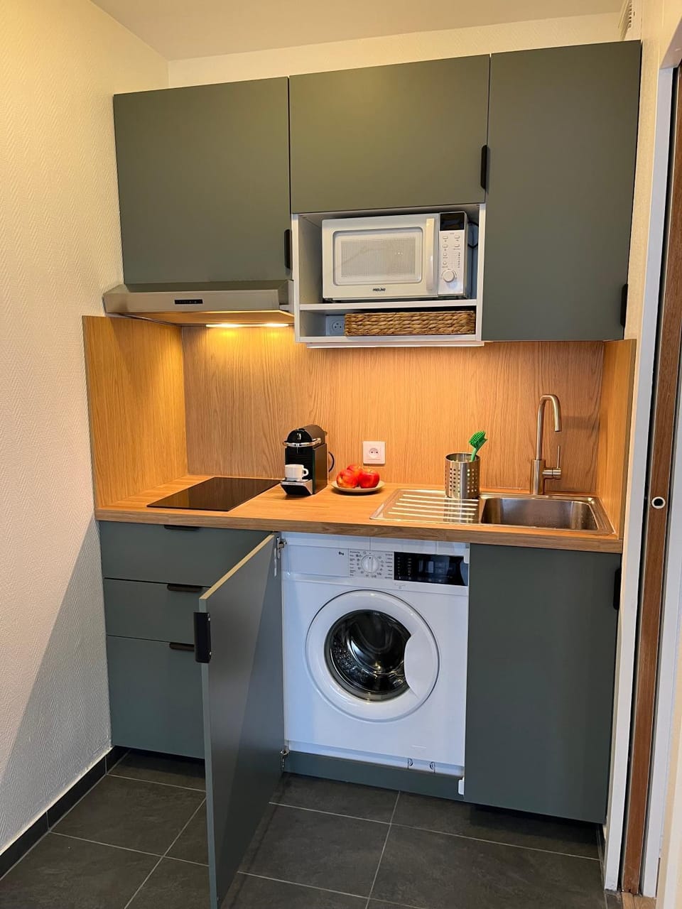 washing machine, kitchen