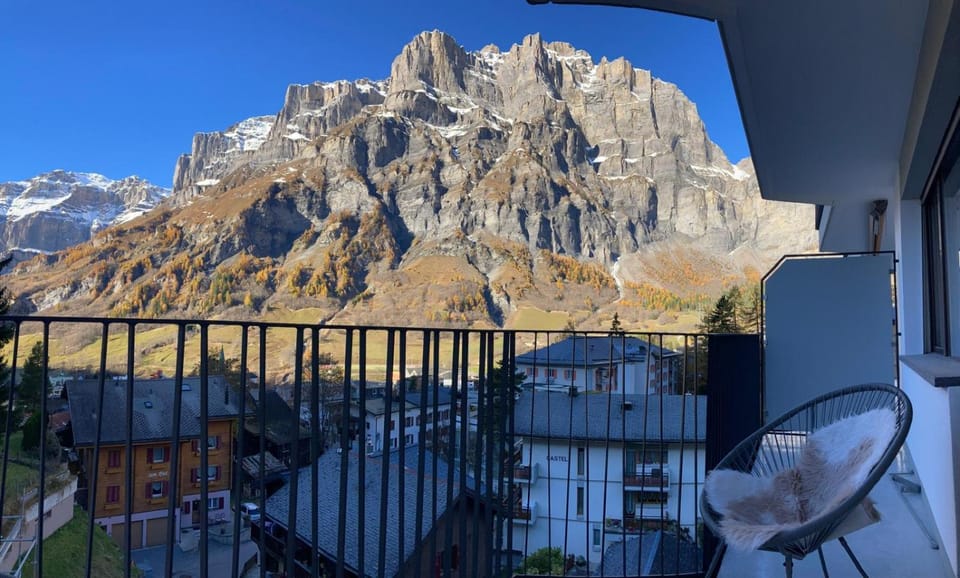 Renovated Studio | Dream Views • Balcony • Free Parking Apartment in Canton of Valais