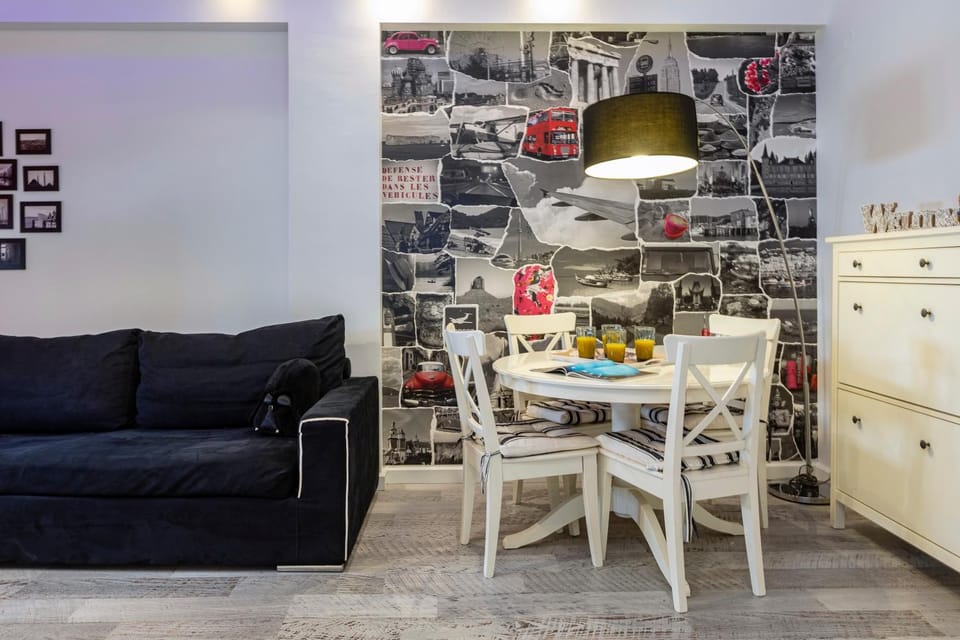 Living room, Dining area