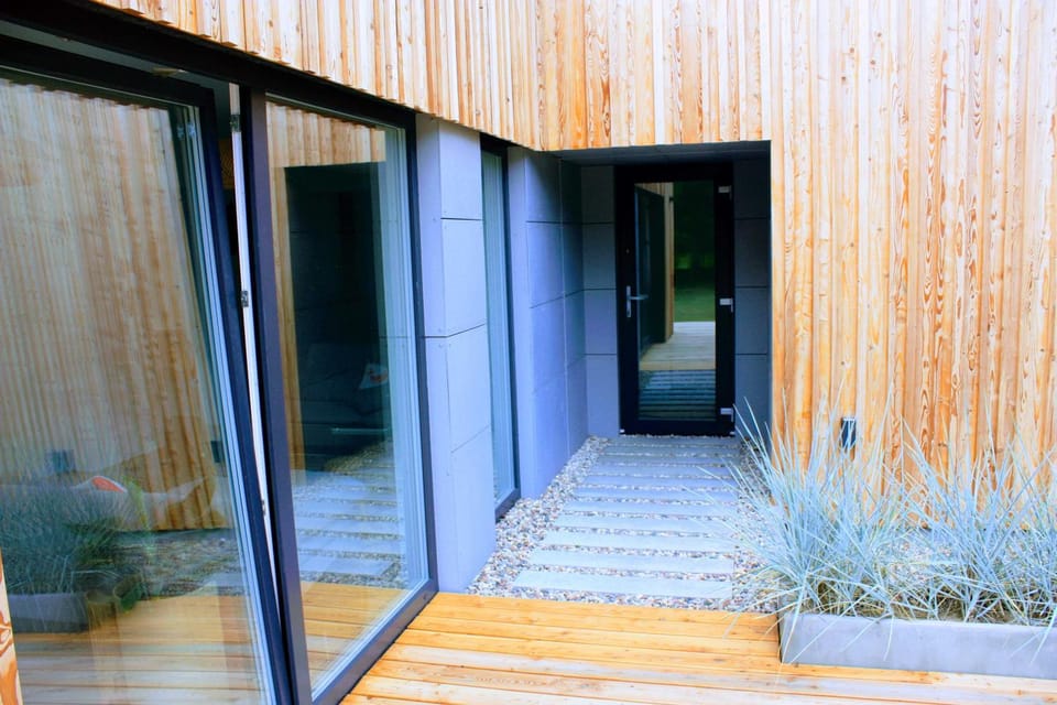 Property building, Day