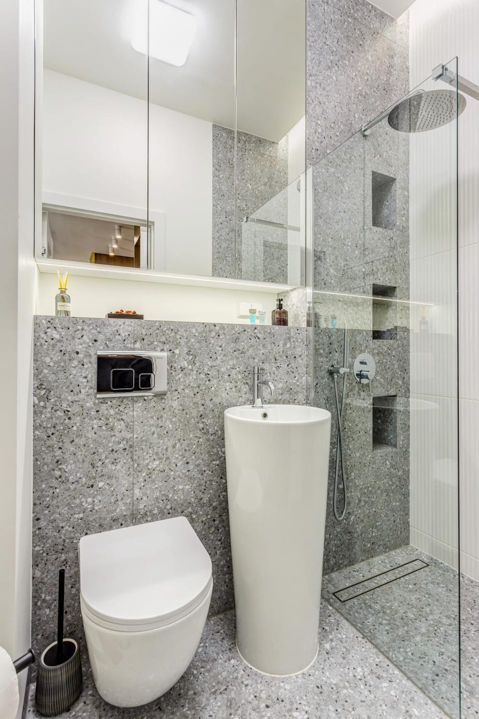 Shower, Toilet, Bathroom