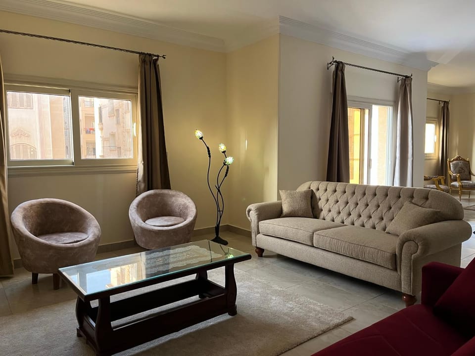 Living room, Seating area