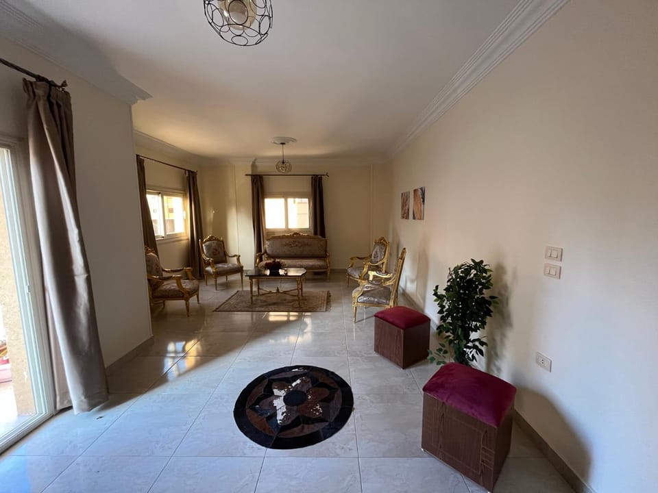 Living room, Photo of the whole room, Seating area