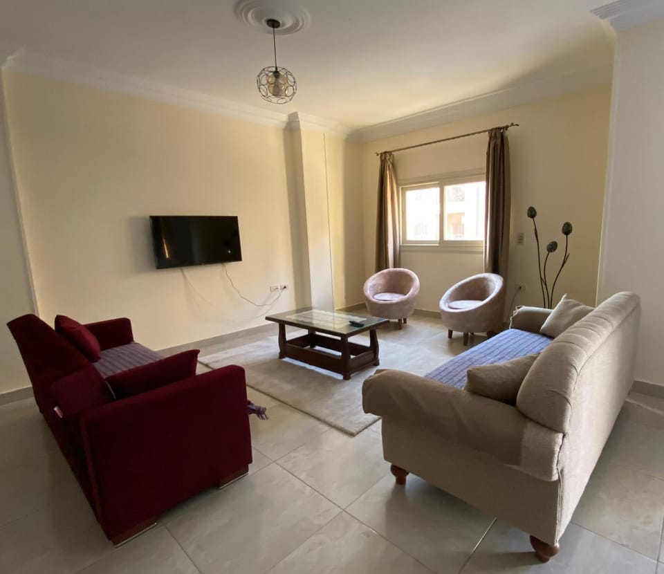 Communal lounge/ TV room, TV and multimedia, Living room, Seating area