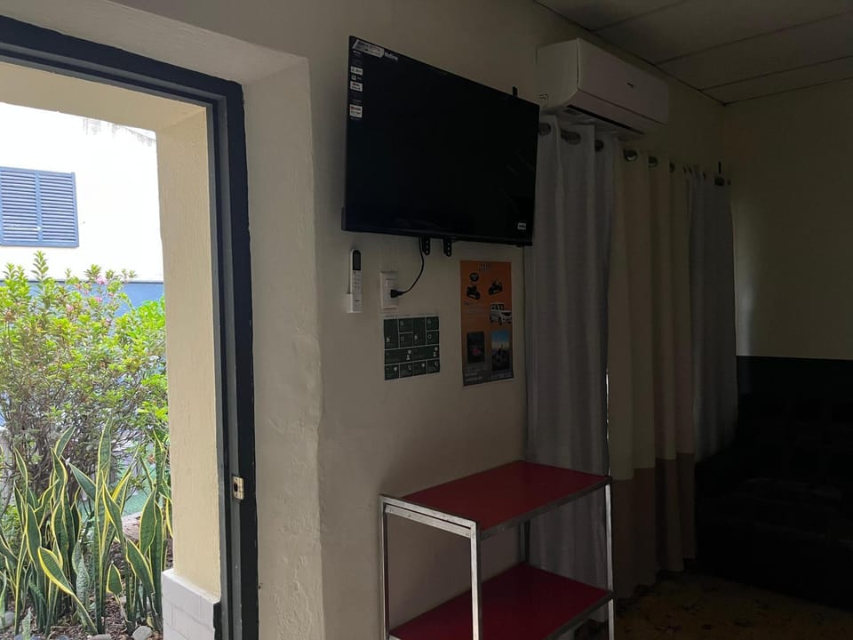 hostal casa 25 Bed and Breakfast in La Libertad Department, El Salvador