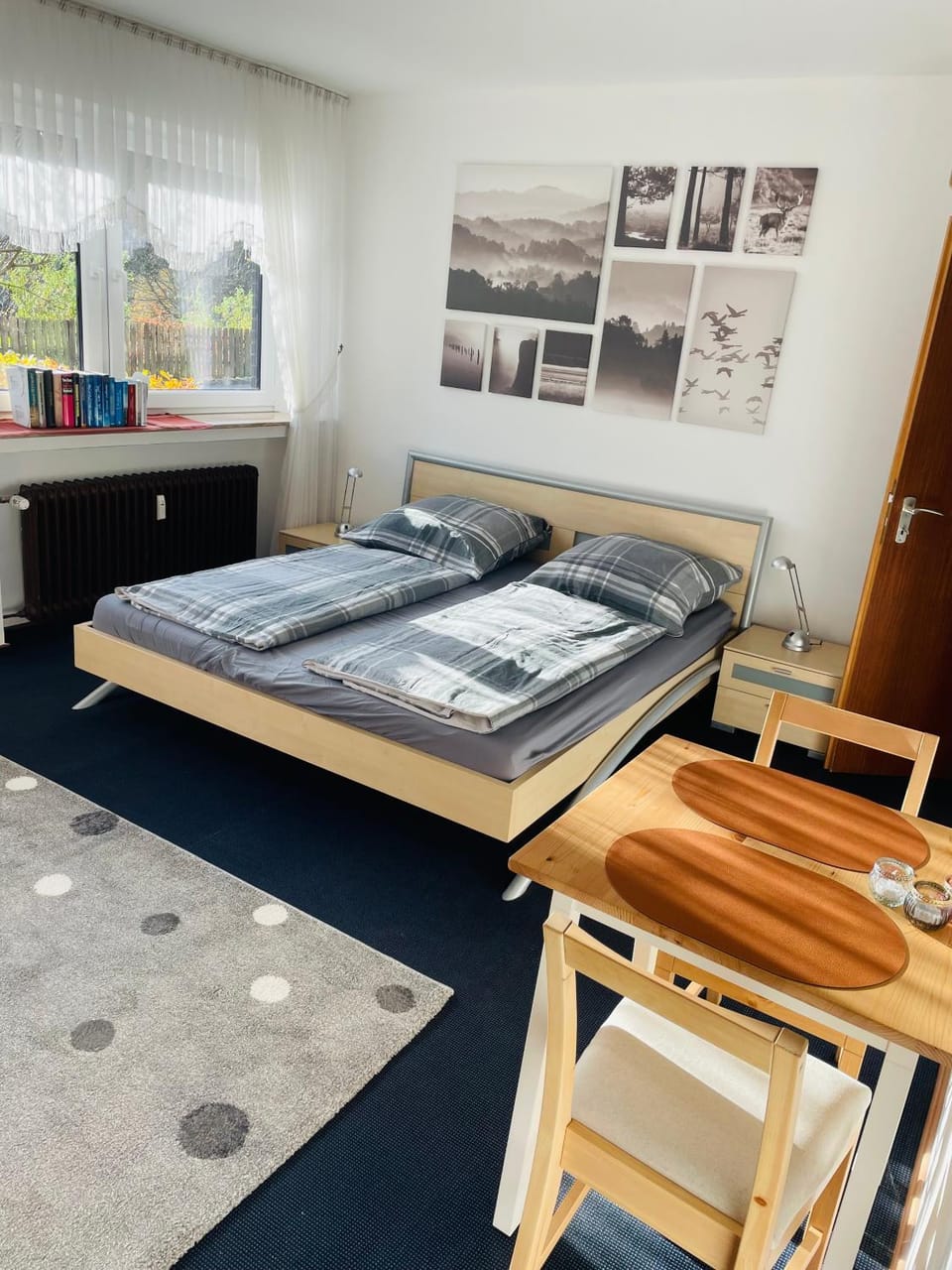 Photo of the whole room