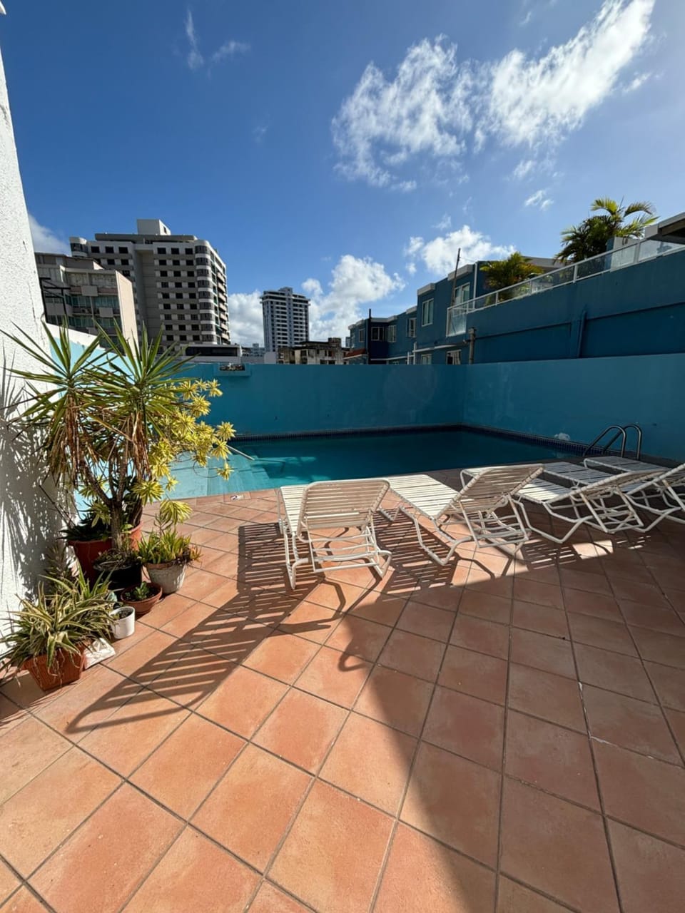 Downtown Condado Tropical Studio Apartment in San Juan
